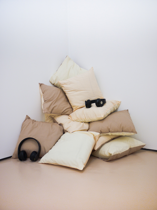 OBJECT / A | Exhibitions | Rowena Harris: The Third Hand Prosthesis